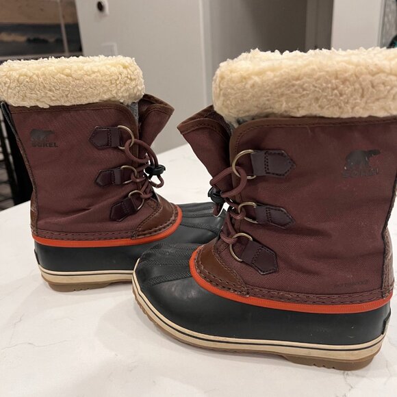 Sorel Kids Winter Snow Boots Size 2 – Waterproof, Insulated, Faux Shearling Line - Picture 3 of 4